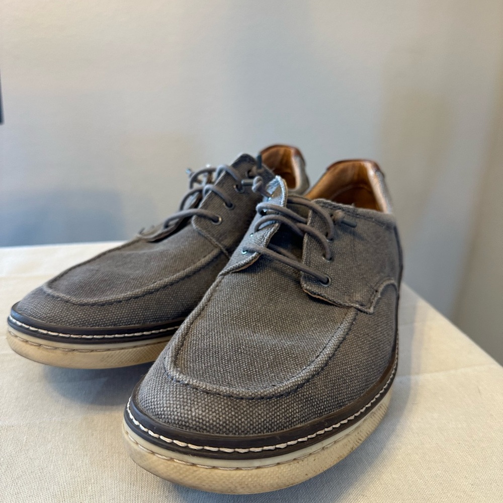 Men's Gray Johnston and Murphy Canvas Shoes